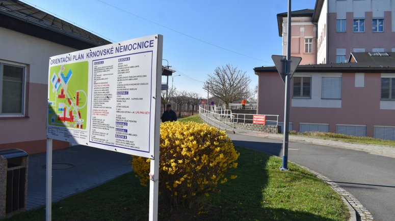 Omezení vjezdu před hlavní budovou nemocnice začíná 27. 3. 2024.