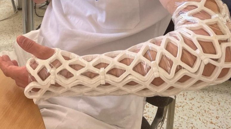 Speciální fixace OPENCAST umožňuje koupání. 