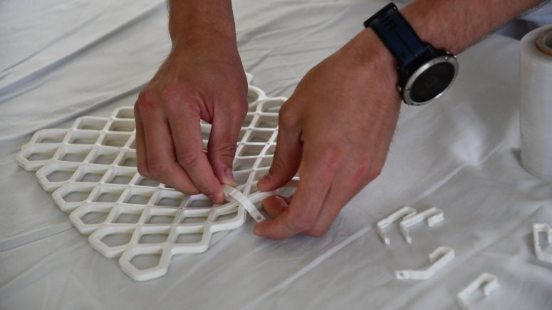 Speciální fixace OPENCAST umožňuje koupání. 